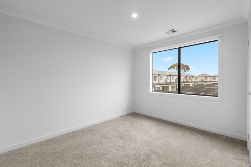 Photo - 18 Aspley Street, Tarneit VIC 3029 - Image 7