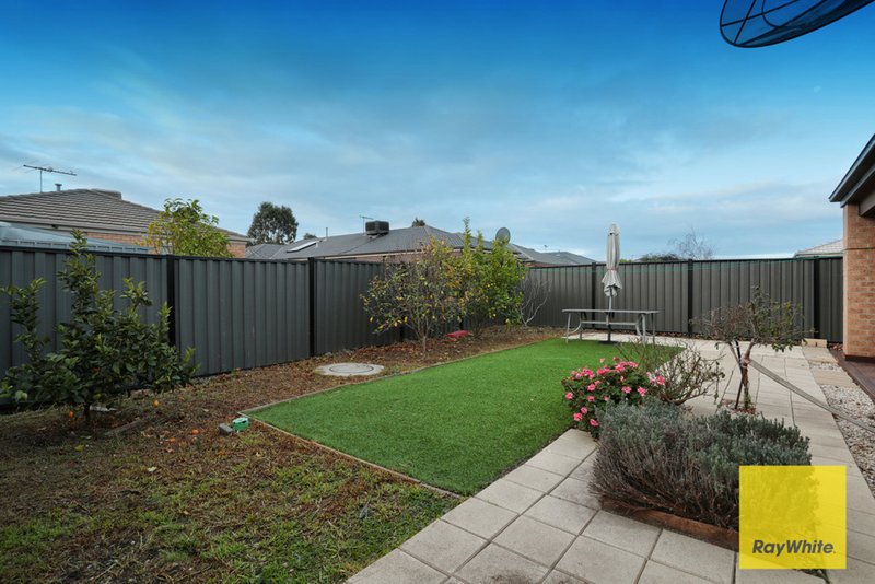 Photo - 18 Atkinson Close, Point Cook VIC 3030 - Image 14