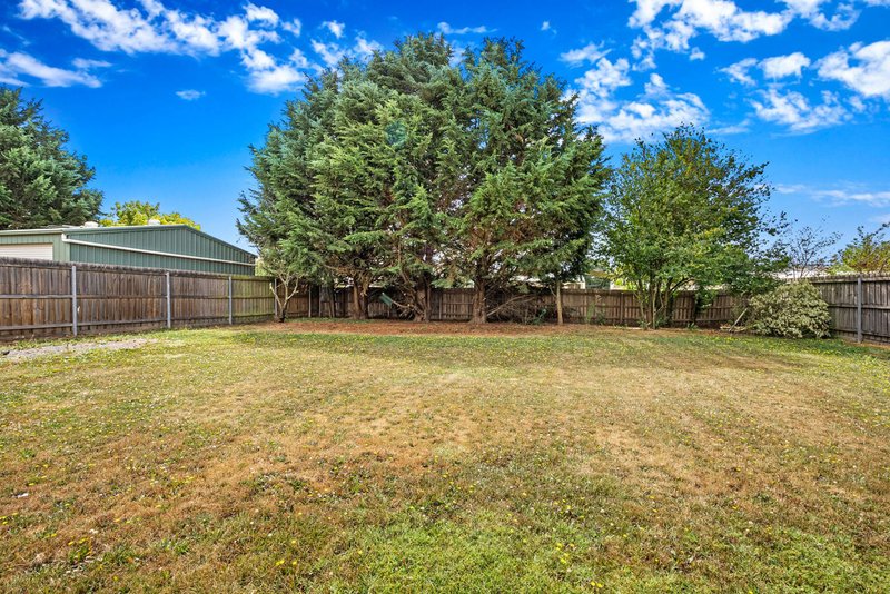 Photo - 18 Atkinson Street, Ballan VIC 3342 - Image 14