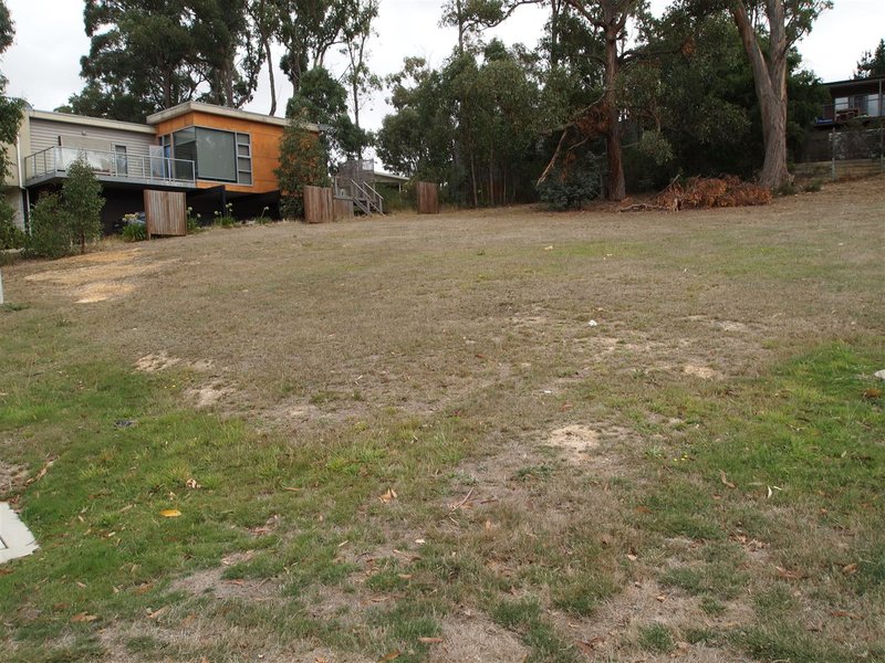 Photo - 18 Augusta Drive, Creswick VIC 3363 - Image 7