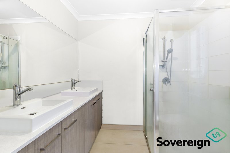 Photo - 18 Bales Road, Cranbourne East VIC 3977 - Image 6