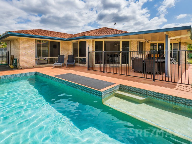 Photo - 18 Balmain St , Varsity Lakes QLD 4227 - Image 2