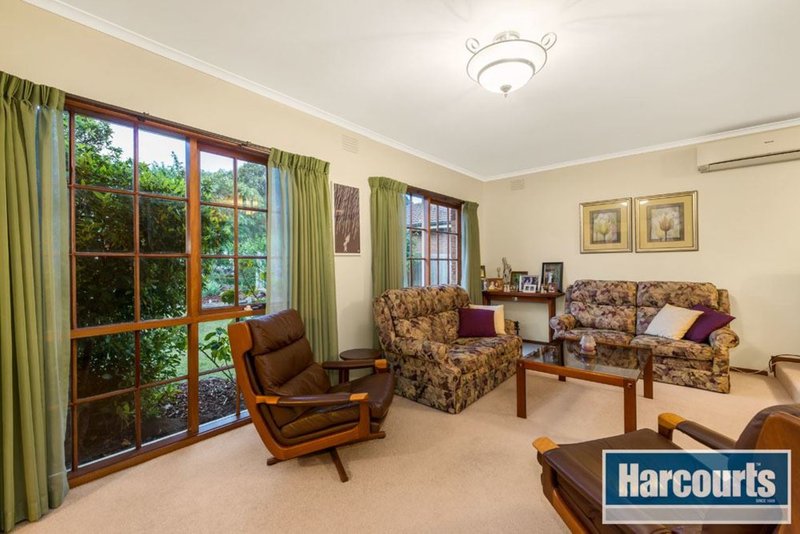 Photo - 18 Bambara Street, Wantirna VIC 3152 - Image 3