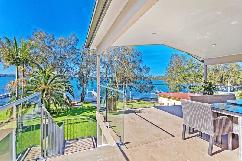 Photo - 18 Bambury Avenue, Summerland Point NSW 2259 - Image 18