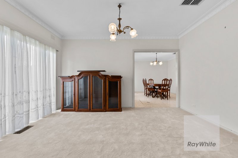 Photo - 18 Banff Street, Reservoir VIC 3073 - Image 5