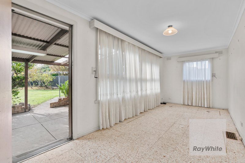 Photo - 18 Banff Street, Reservoir VIC 3073 - Image 7