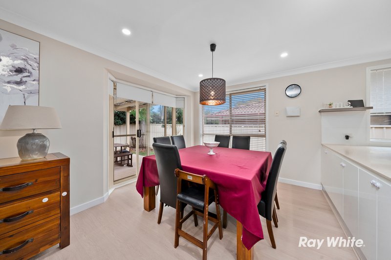 Photo - 18 Bangalow Place, Stanhope Gardens NSW 2768 - Image 4