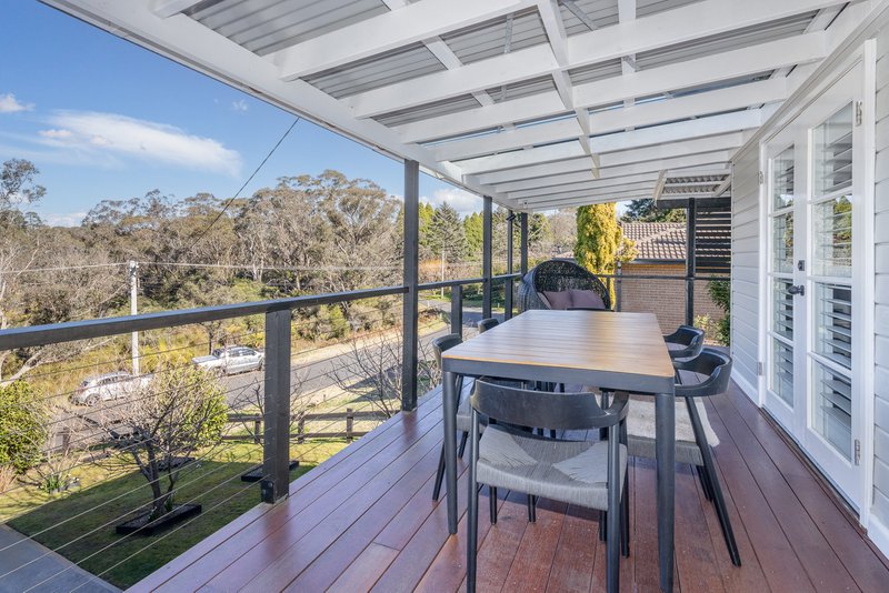 Photo - 18 Banksia Road, Wentworth Falls NSW 2782 - Image 6