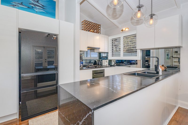 Photo - 18 Banksia Road, Wentworth Falls NSW 2782 - Image 8