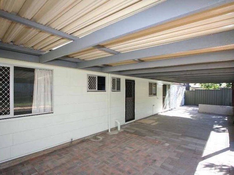 Photo - 18 Barakee Street, Crestmead QLD 4132 - Image 7