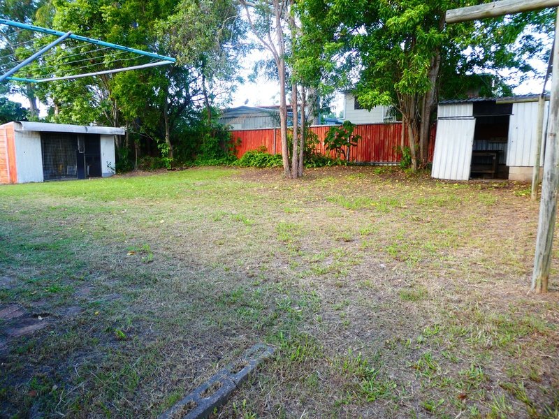 Photo - 18 Barakee Street, Crestmead QLD 4132 - Image 8