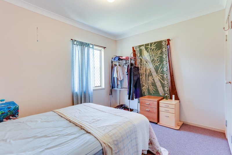 Photo - 18 Barberry Street, Inala QLD 4077 - Image 7