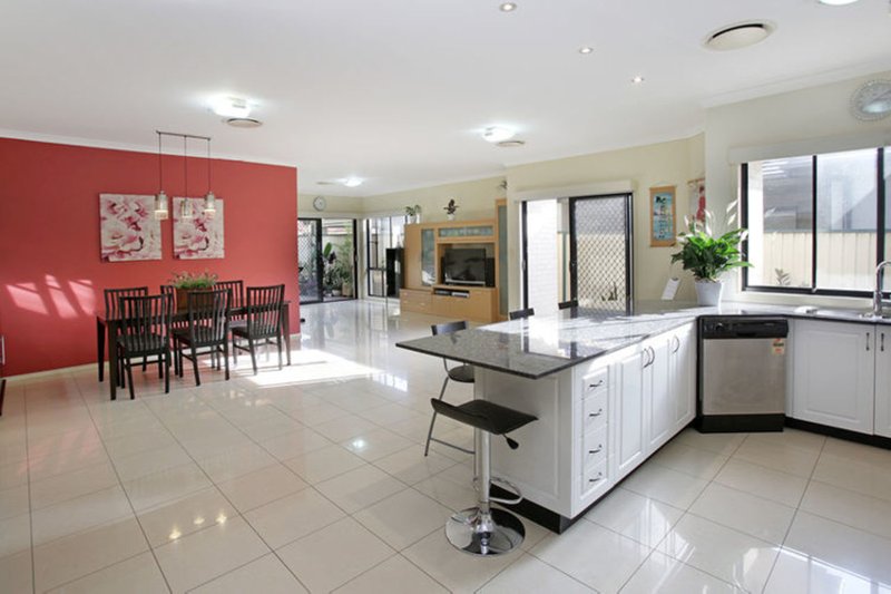 Photo - 18 Barcom Street, Merrylands NSW 2160 - Image 3