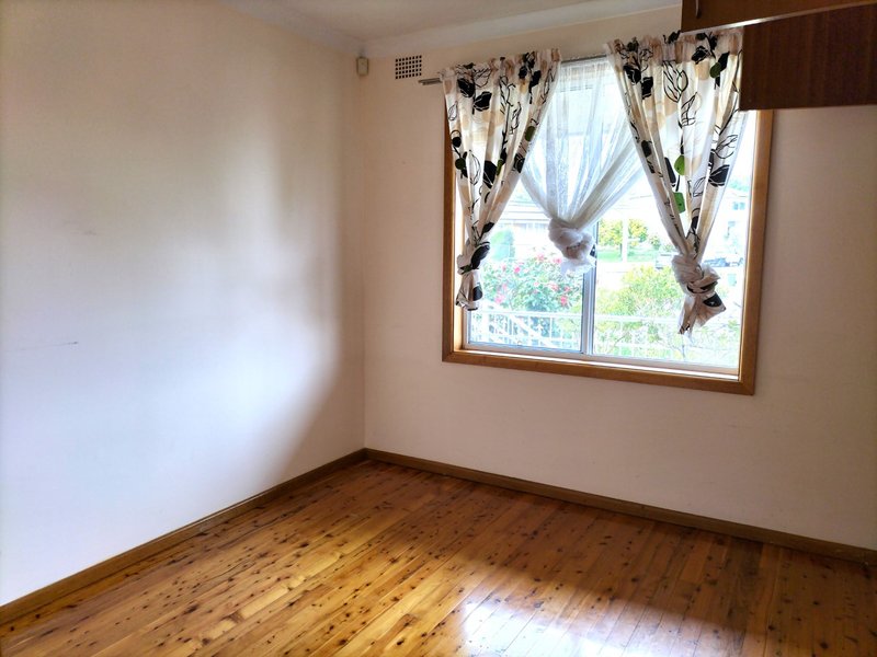 Photo - 18 Barellan Avenue, Carlingford NSW 2118 - Image 4