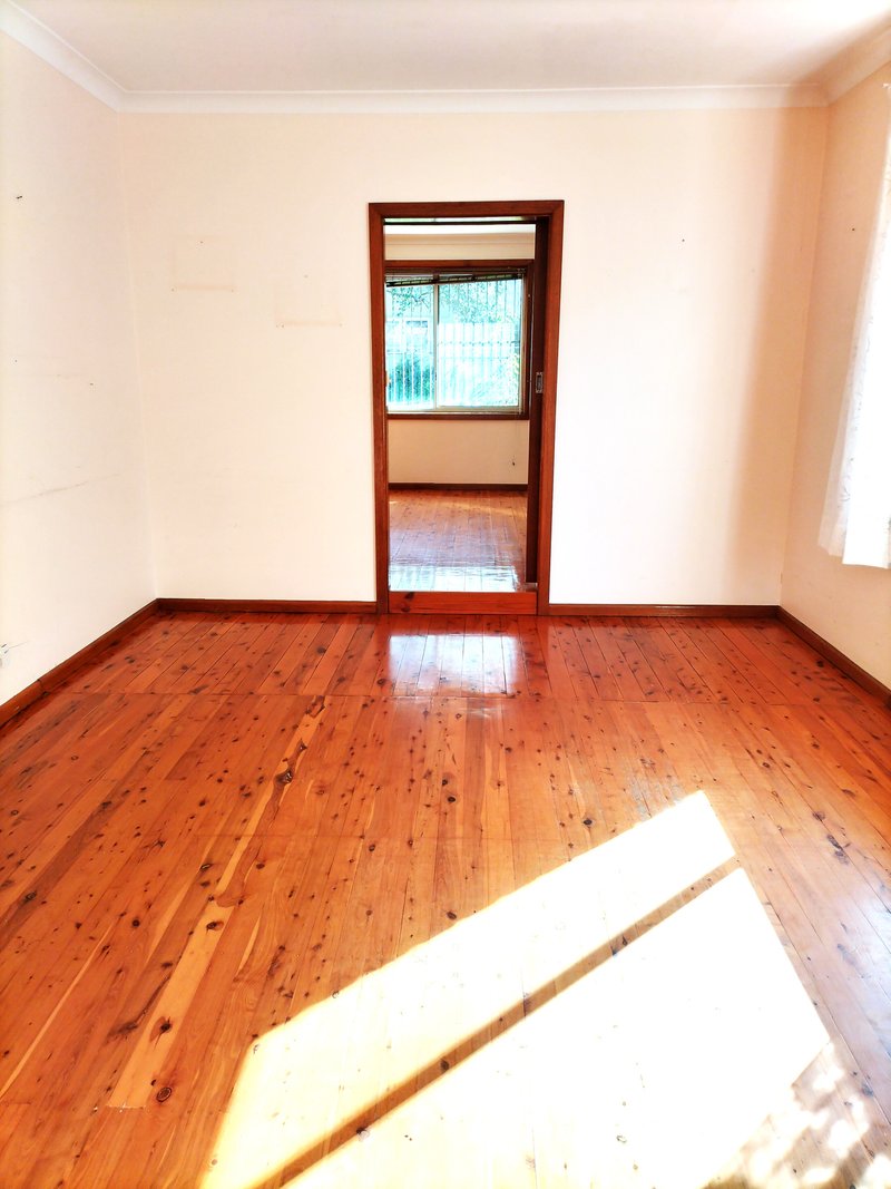 Photo - 18 Barellan Avenue, Carlingford NSW 2118 - Image 6