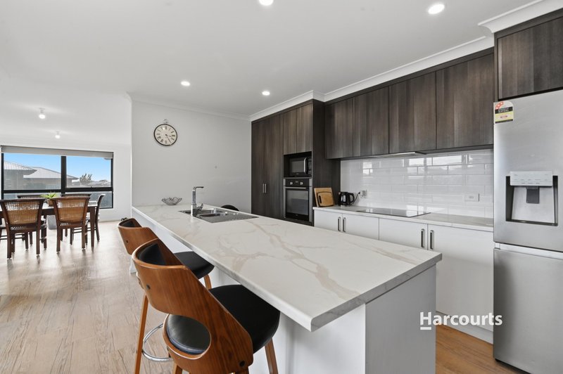 Photo - 18 Barleen Place, West Ulverstone TAS 7315 - Image 4