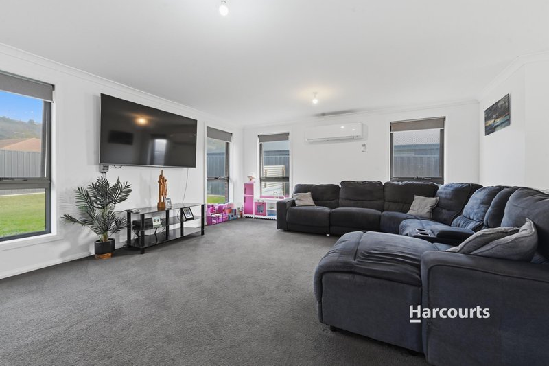 Photo - 18 Barleen Place, West Ulverstone TAS 7315 - Image 6