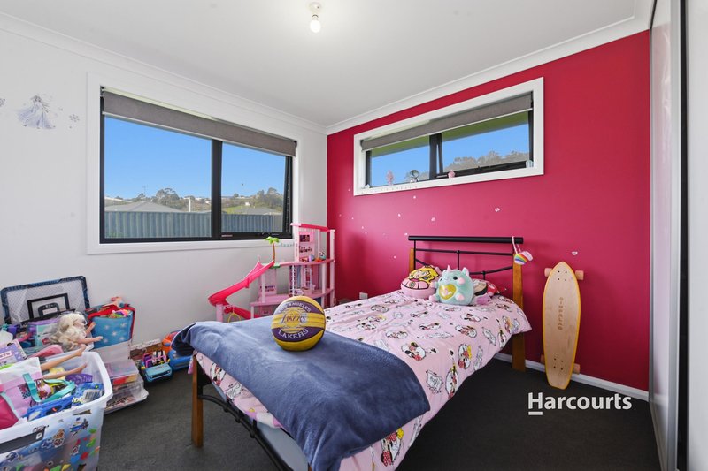 Photo - 18 Barleen Place, West Ulverstone TAS 7315 - Image 9