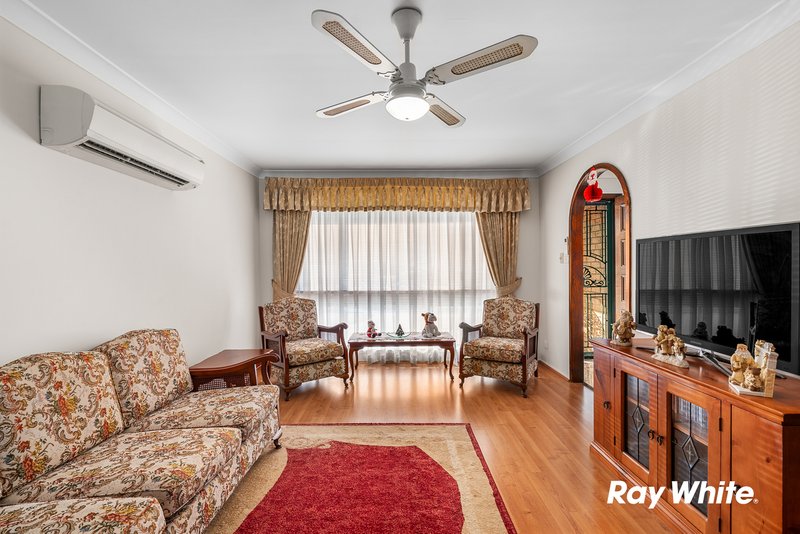 Photo - 18 Barnfield Place, Dean Park NSW 2761 - Image 4