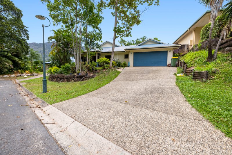 18 Barossa Close, Brinsmead QLD 4870