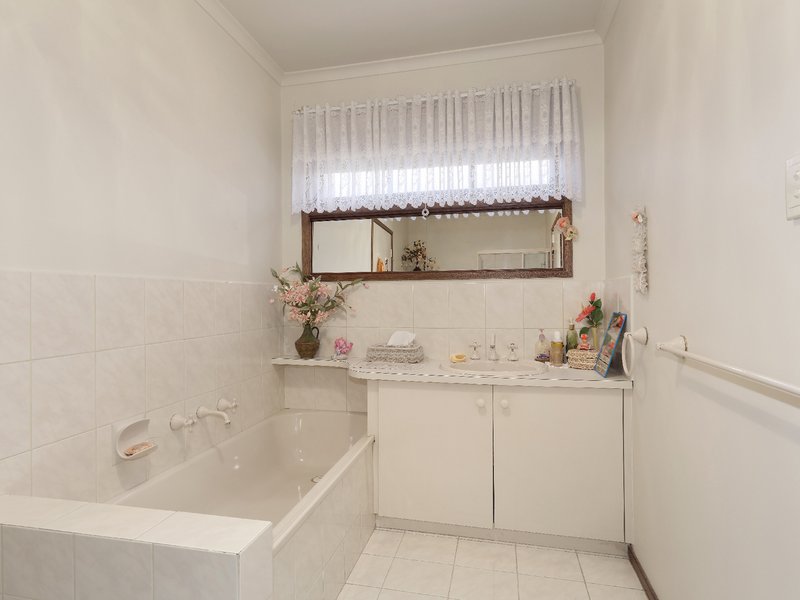 Photo - 1/8 Barrett Street, Cheltenham VIC 3192 - Image 7