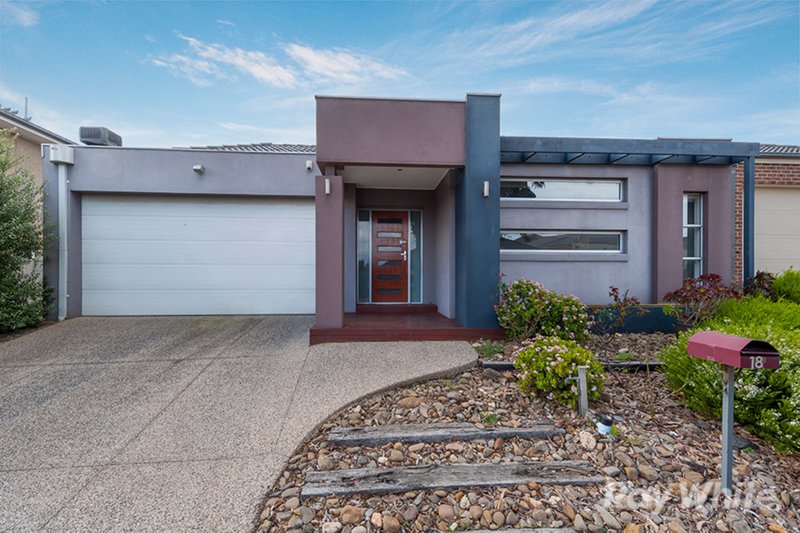 18 Barrington Circuit, Caroline Springs VIC 3023