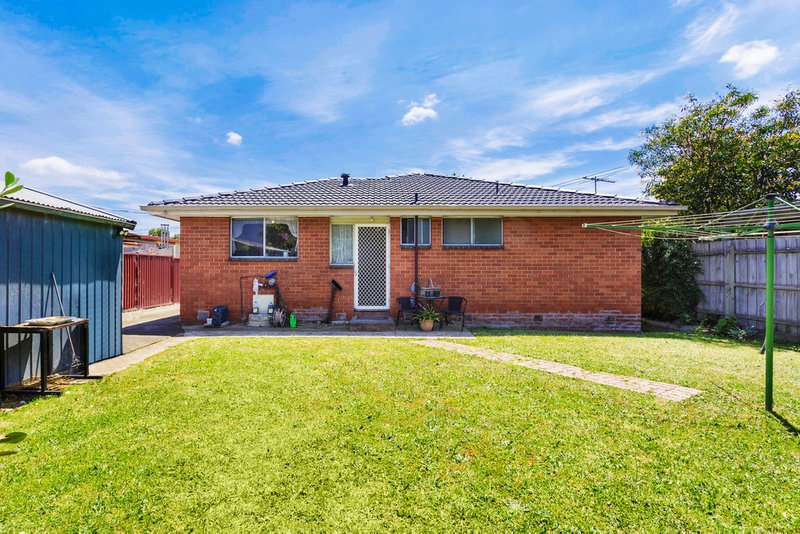 Photo - 18 Barringun Crescent, Clayton South VIC 3169 - Image 7