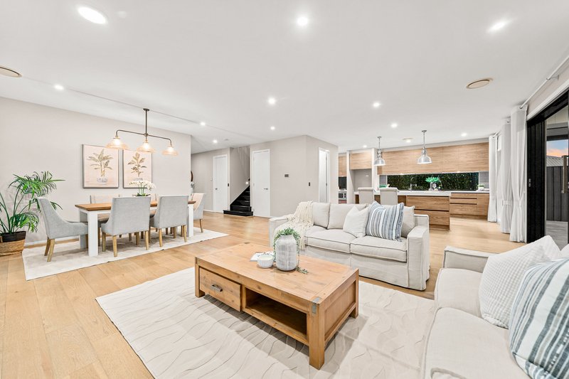 Photo - 18 Barrisdale Street, Heathwood QLD 4110 - Image 4