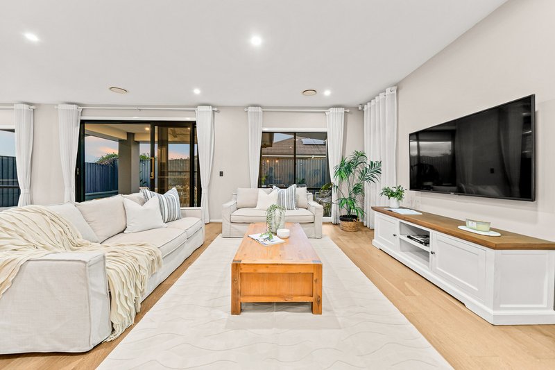 Photo - 18 Barrisdale Street, Heathwood QLD 4110 - Image 9