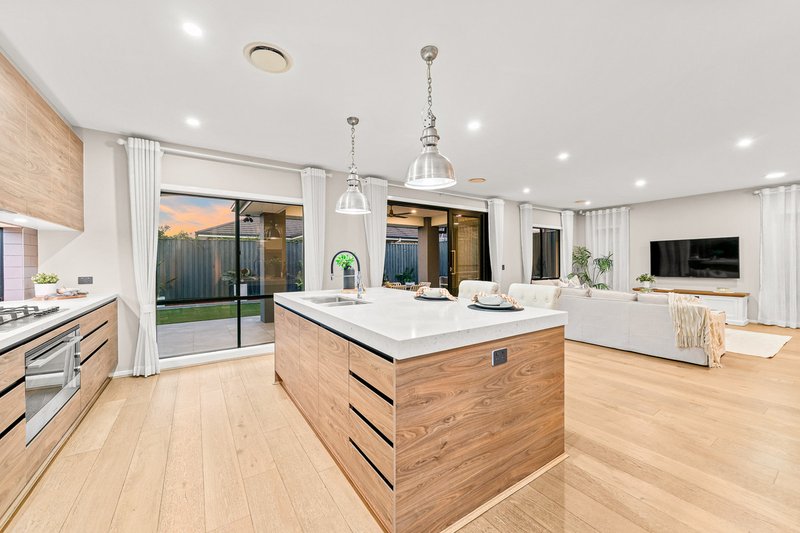 Photo - 18 Barrisdale Street, Heathwood QLD 4110 - Image 11