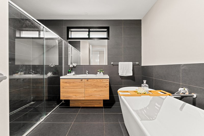 Photo - 18 Barrisdale Street, Heathwood QLD 4110 - Image 21
