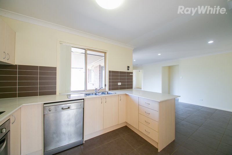 Photo - 18 Barwell Street, Brassall QLD 4305 - Image 4