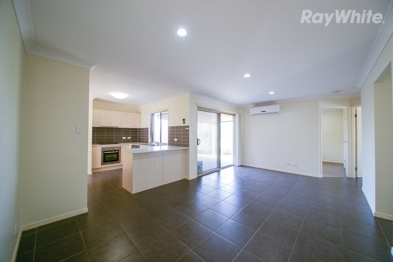 Photo - 18 Barwell Street, Brassall QLD 4305 - Image 5