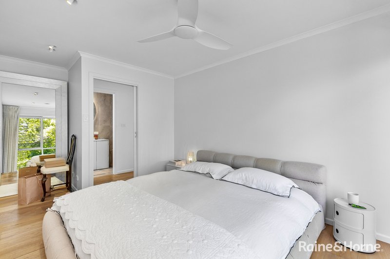 Photo - 18 Bates Drive, Williamstown VIC 3016 - Image 17