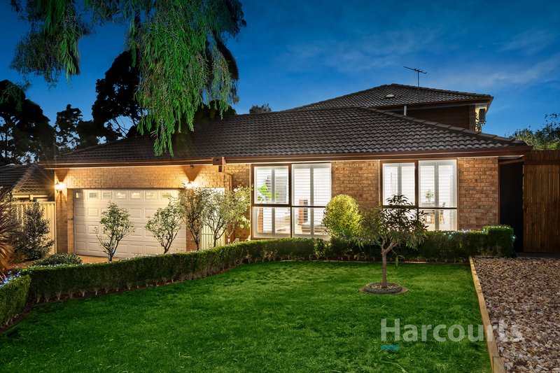 18 Baudelaire Avenue, Wantirna VIC 3152