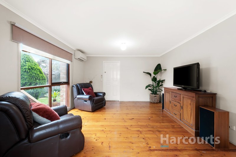 Photo - 18 Baudelaire Avenue, Wantirna VIC 3152 - Image 5