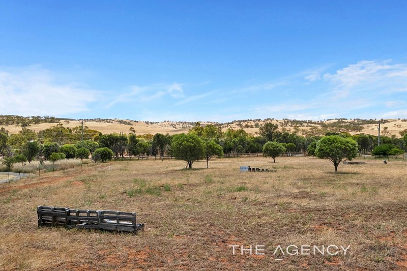 Photo - 18 Beaufort Street, West Toodyay WA 6566 - Image 35