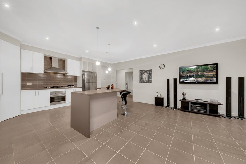 Photo - 18 Beechwood Court, Mernda VIC 3754 - Image 17