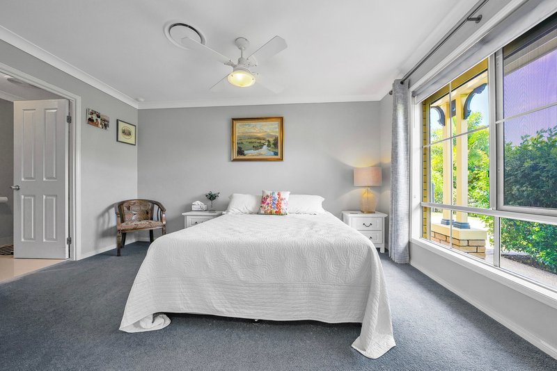 Photo - 18 Beerwah Street, Pacific Pines QLD 4211 - Image 17