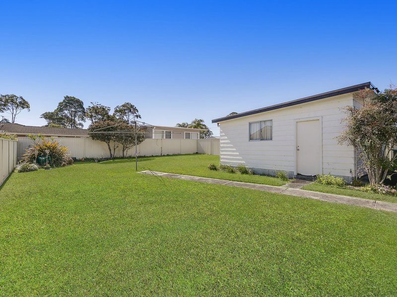 Photo - 18 Belbowrie Street, Canton Beach NSW 2263 - Image 3