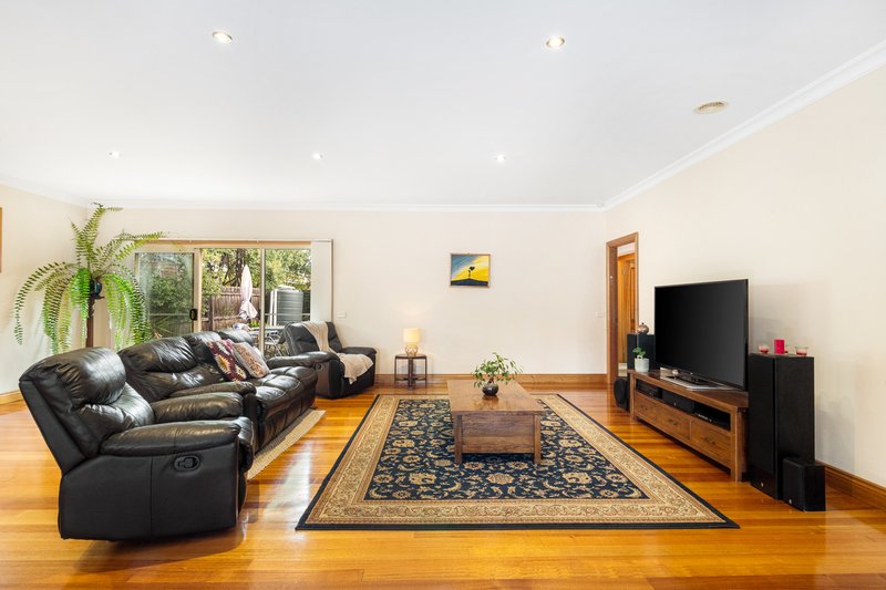 Photo - 18 Bellavista Road, Bell Park VIC 3215 - Image 4