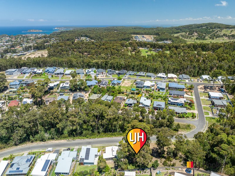 Photo - 18 Bellbird Drive, Malua Bay NSW 2536 - Image 6