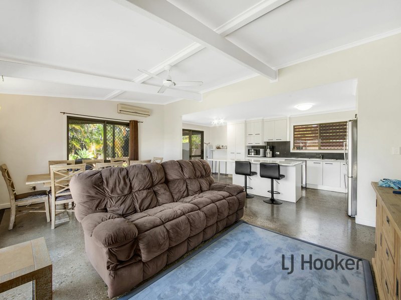 Photo - 18 Bellemere Court, Boyne Island QLD 4680 - Image 4