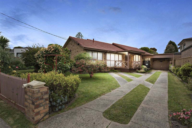 18 Belmont Road, Glen Waverley VIC 3150