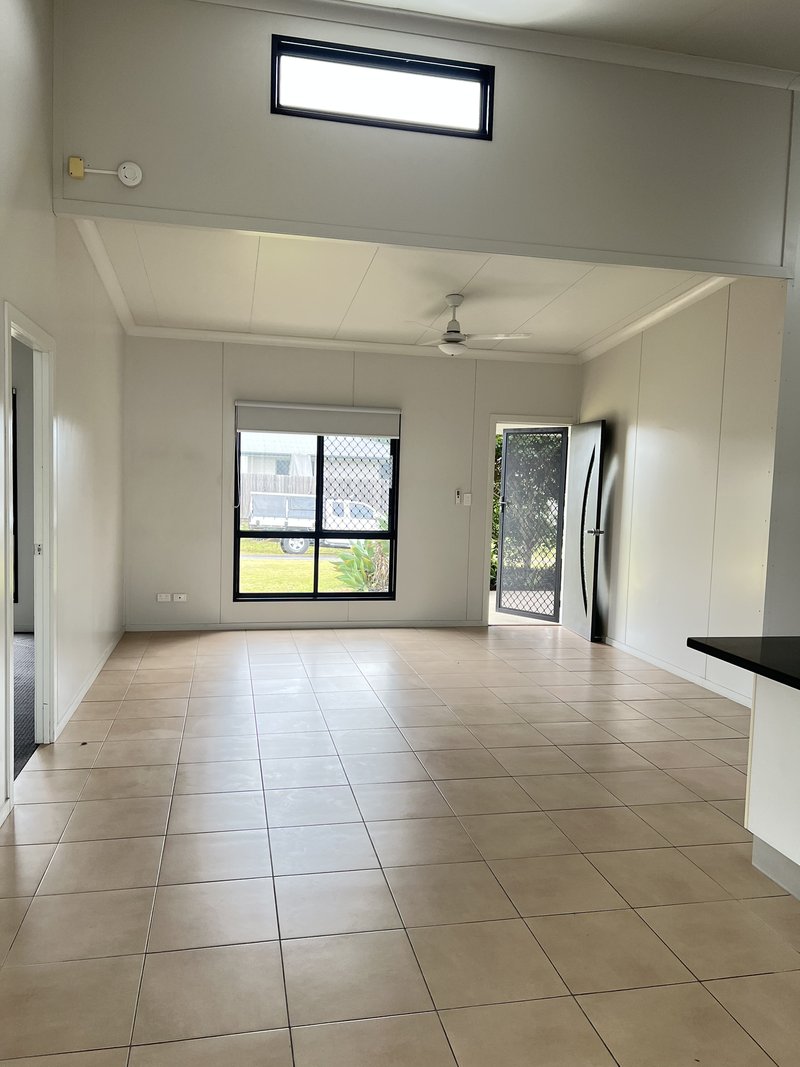 Photo - 18 Bertram Street, Tinana QLD 4650 - Image 6