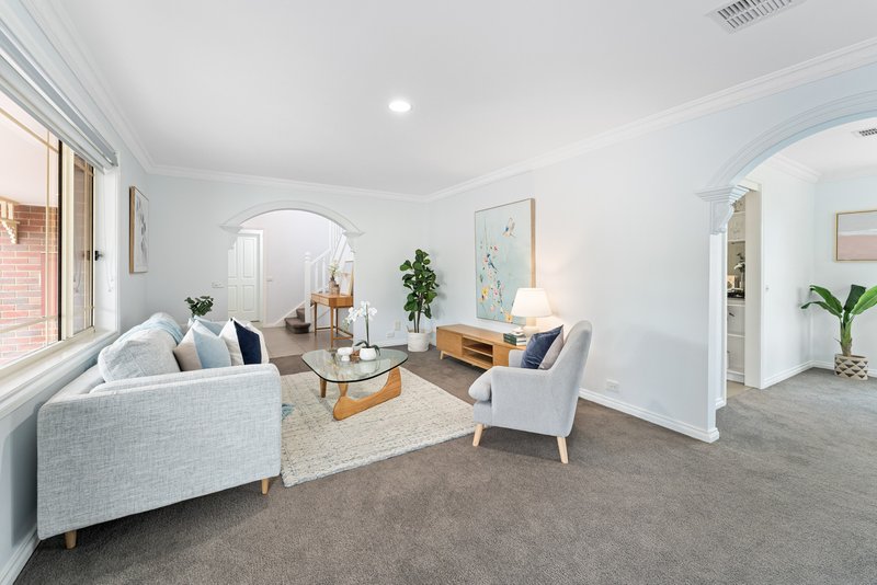 Photo - 18 Billanook Way, Chirnside Park VIC 3116 - Image 3