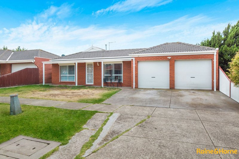 Photo - 18 Billungah Place, Burnside VIC 3023 - Image 2