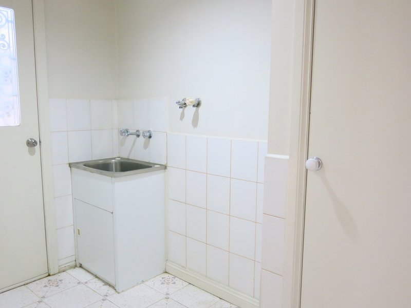 Photo - 18 Billungah Place, Burnside VIC 3023 - Image 12