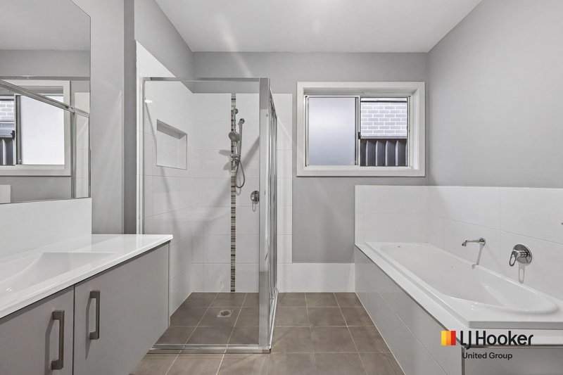 Photo - 18 Bilson Road, Spring Farm NSW 2570 - Image 13