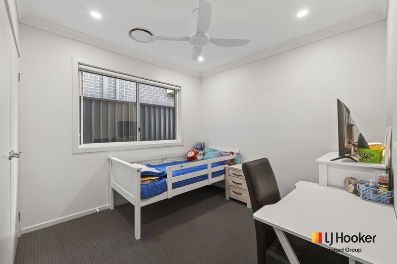 Photo - 18 Bilson Road, Spring Farm NSW 2570 - Image 14